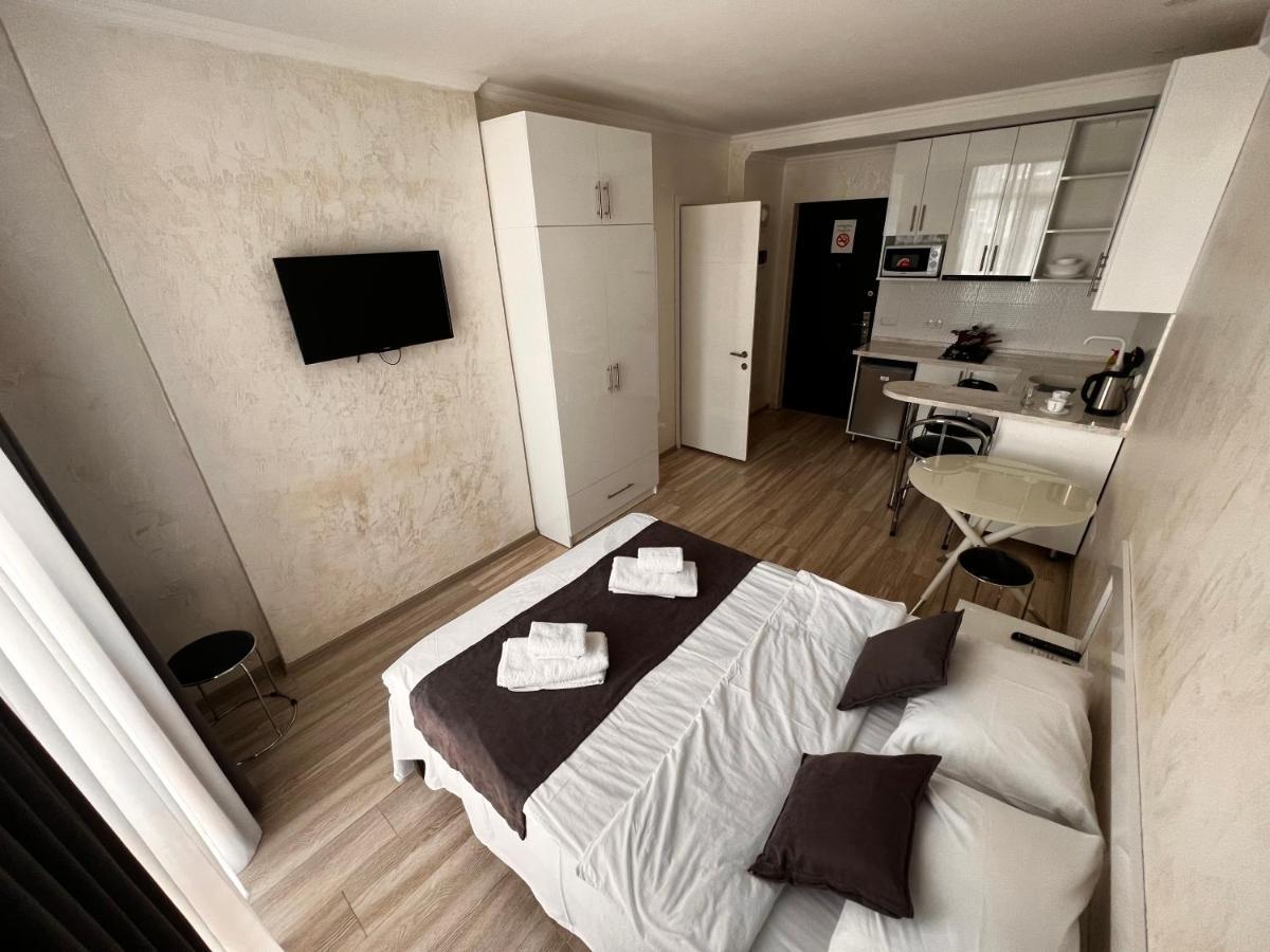 27 Floor Apartments バトゥーミ エクステリア 写真