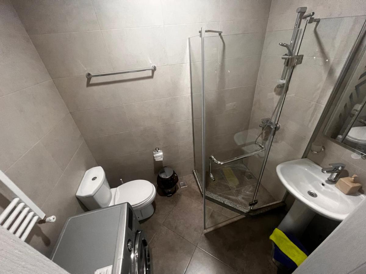 27 Floor Apartments バトゥーミ エクステリア 写真
