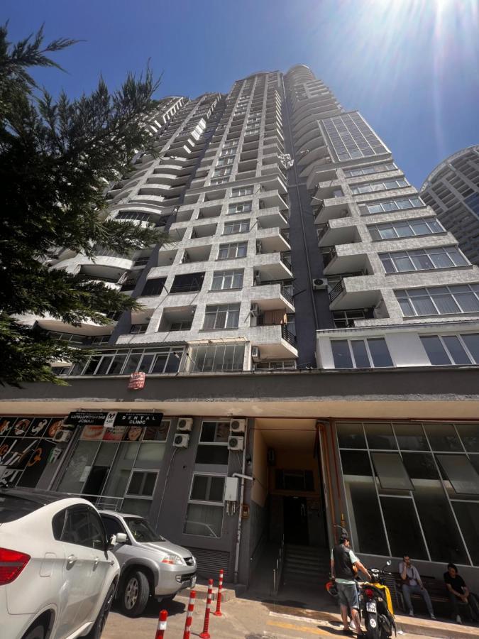 27 Floor Apartments バトゥーミ エクステリア 写真