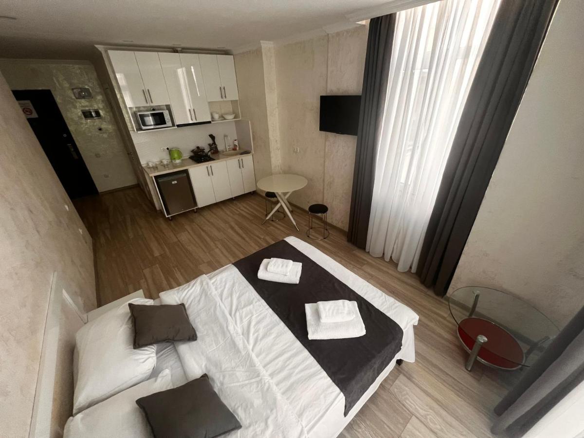 27 Floor Apartments バトゥーミ エクステリア 写真