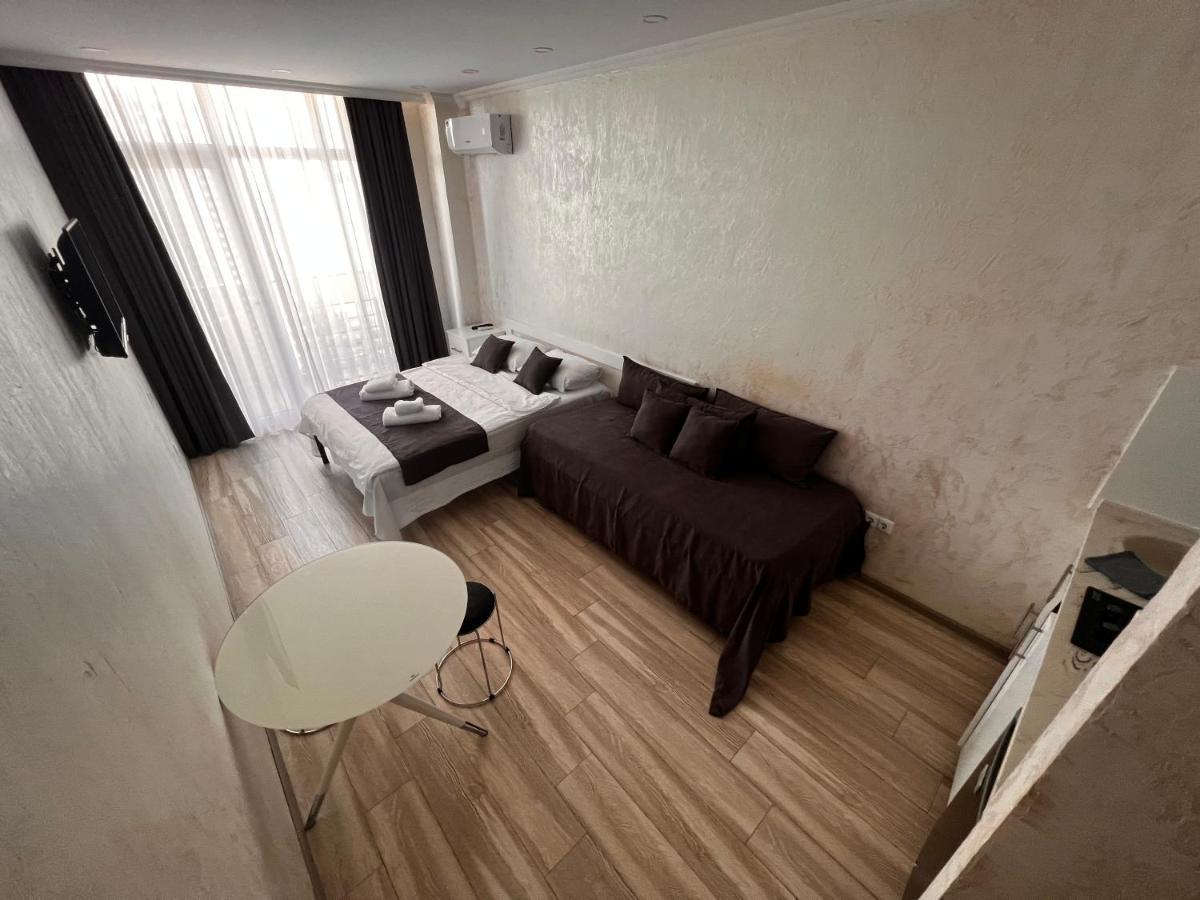27 Floor Apartments バトゥーミ エクステリア 写真