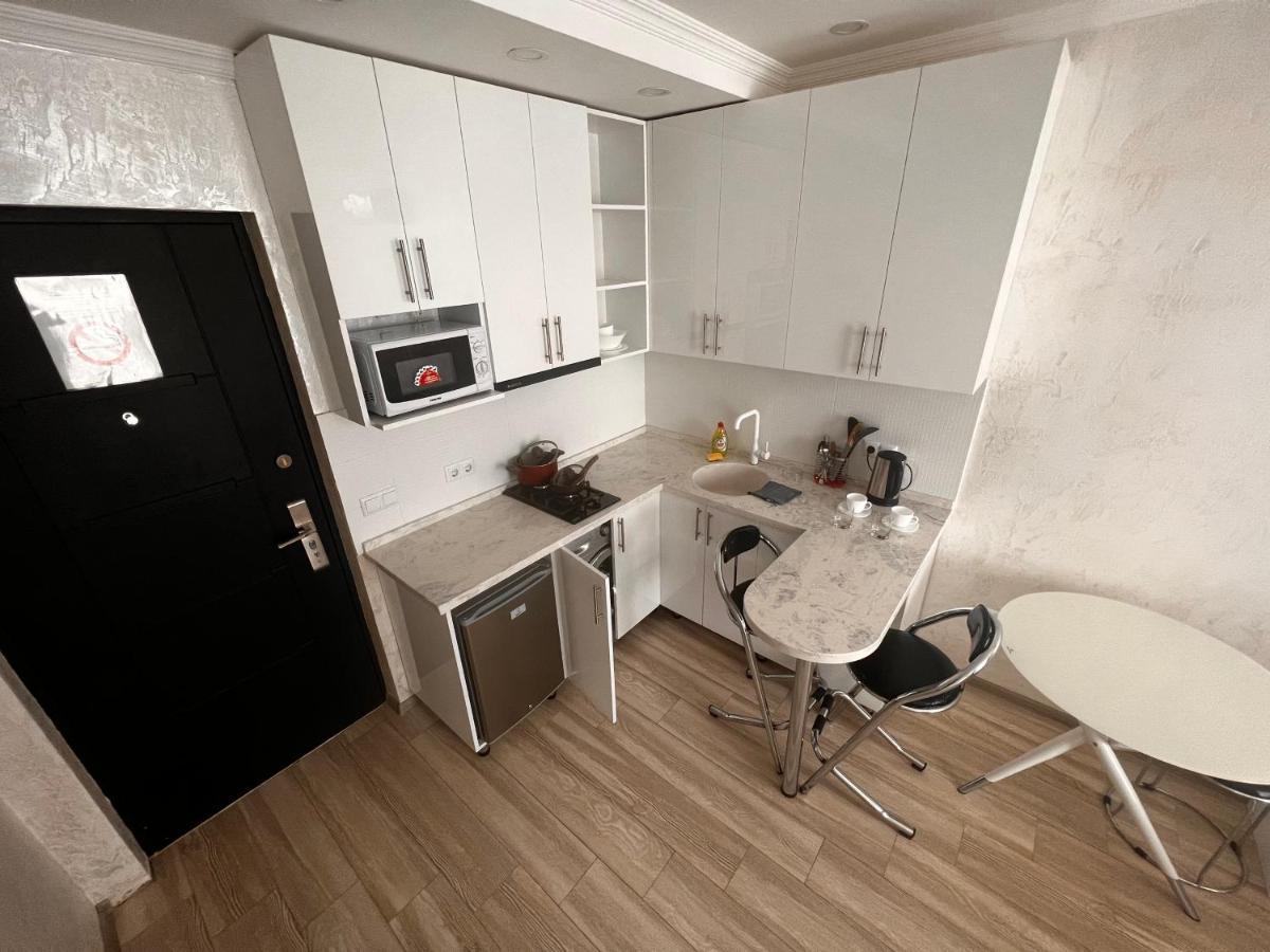 27 Floor Apartments バトゥーミ エクステリア 写真
