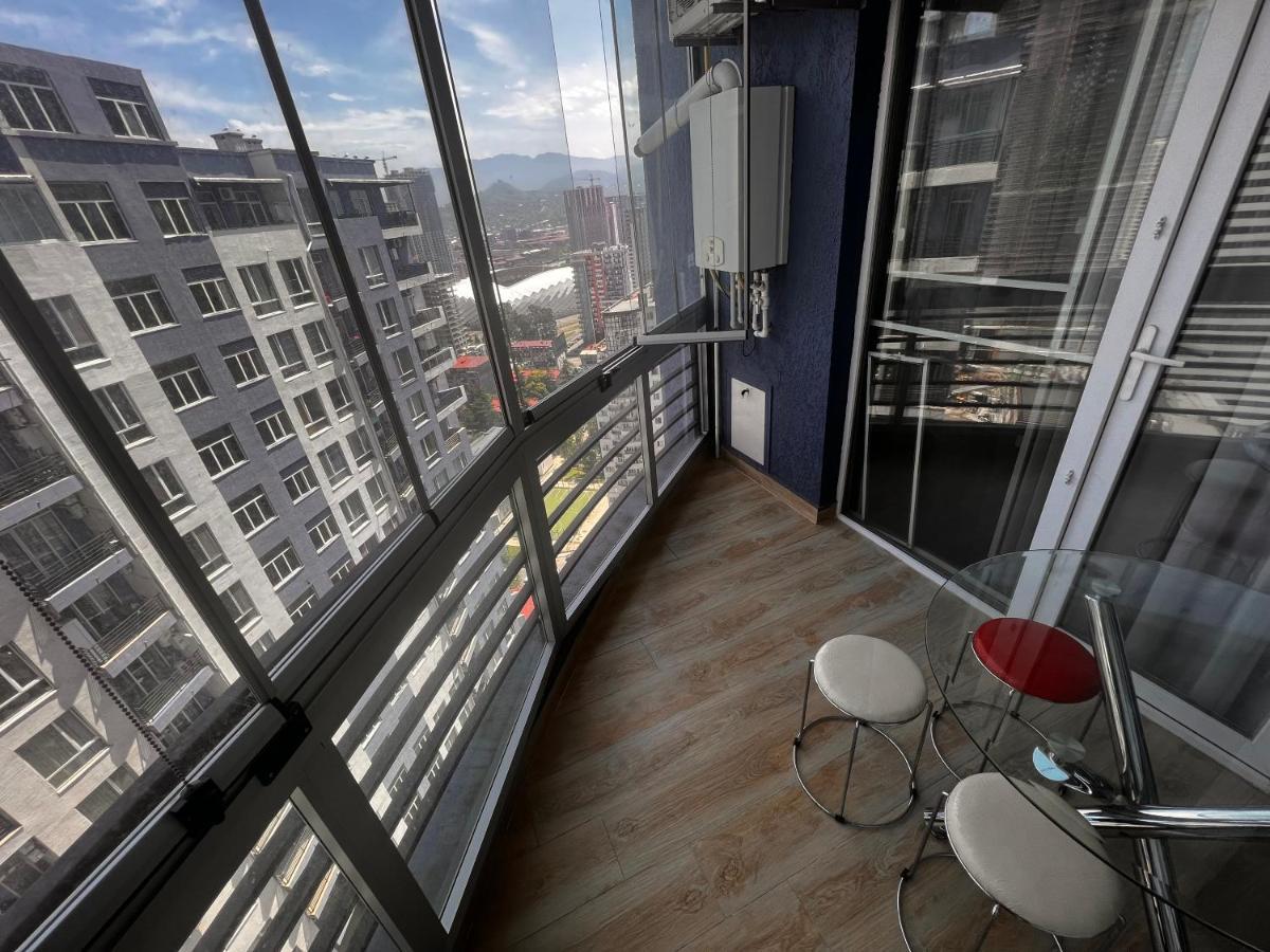 27 Floor Apartments バトゥーミ エクステリア 写真