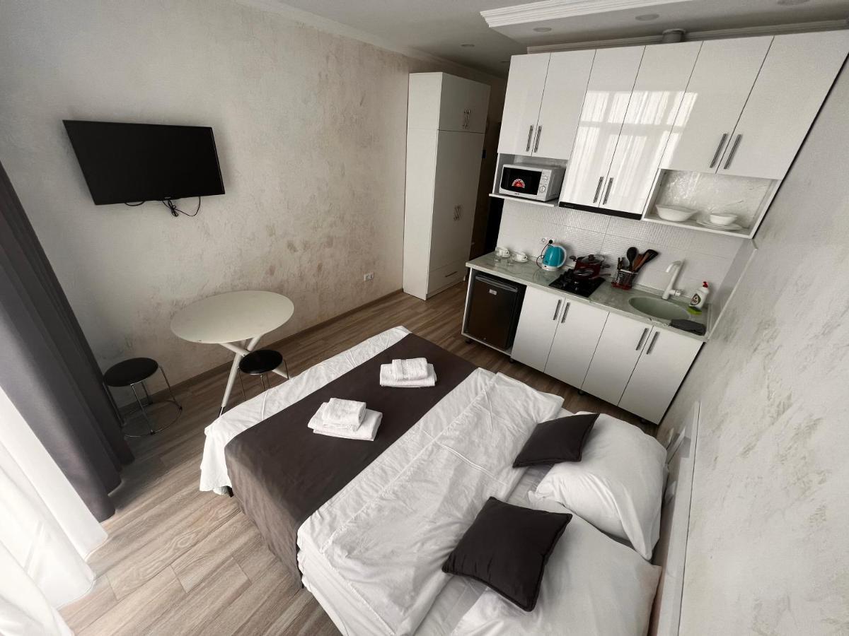 27 Floor Apartments バトゥーミ エクステリア 写真