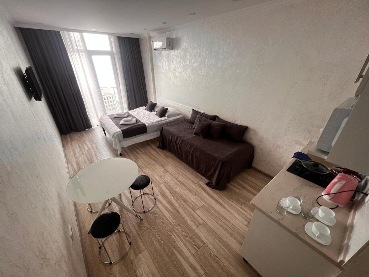 27 Floor Apartments バトゥーミ エクステリア 写真