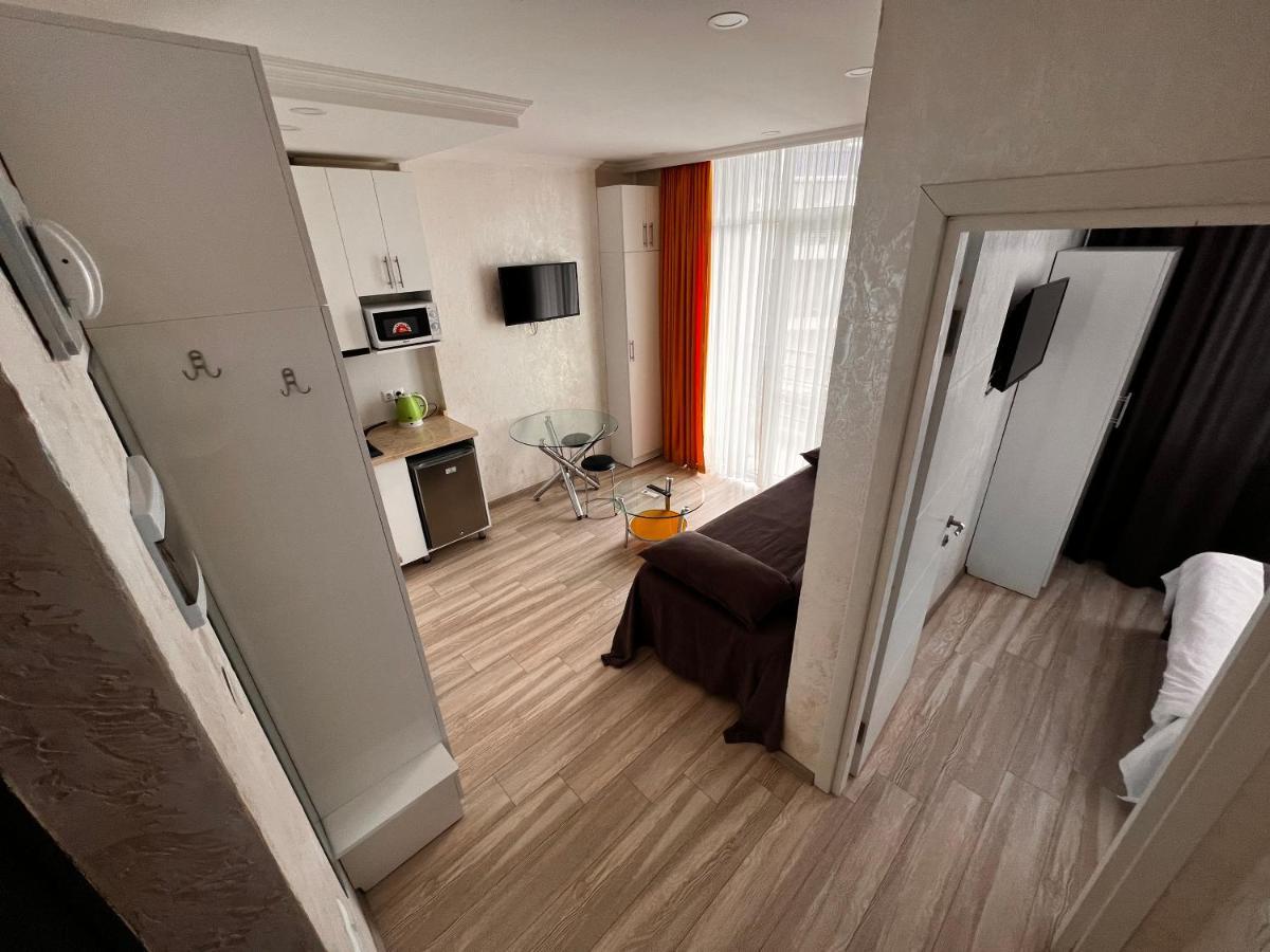 27 Floor Apartments バトゥーミ エクステリア 写真