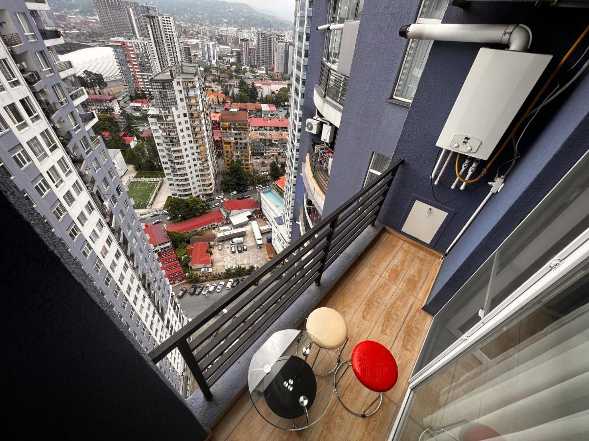 27 Floor Apartments バトゥーミ エクステリア 写真