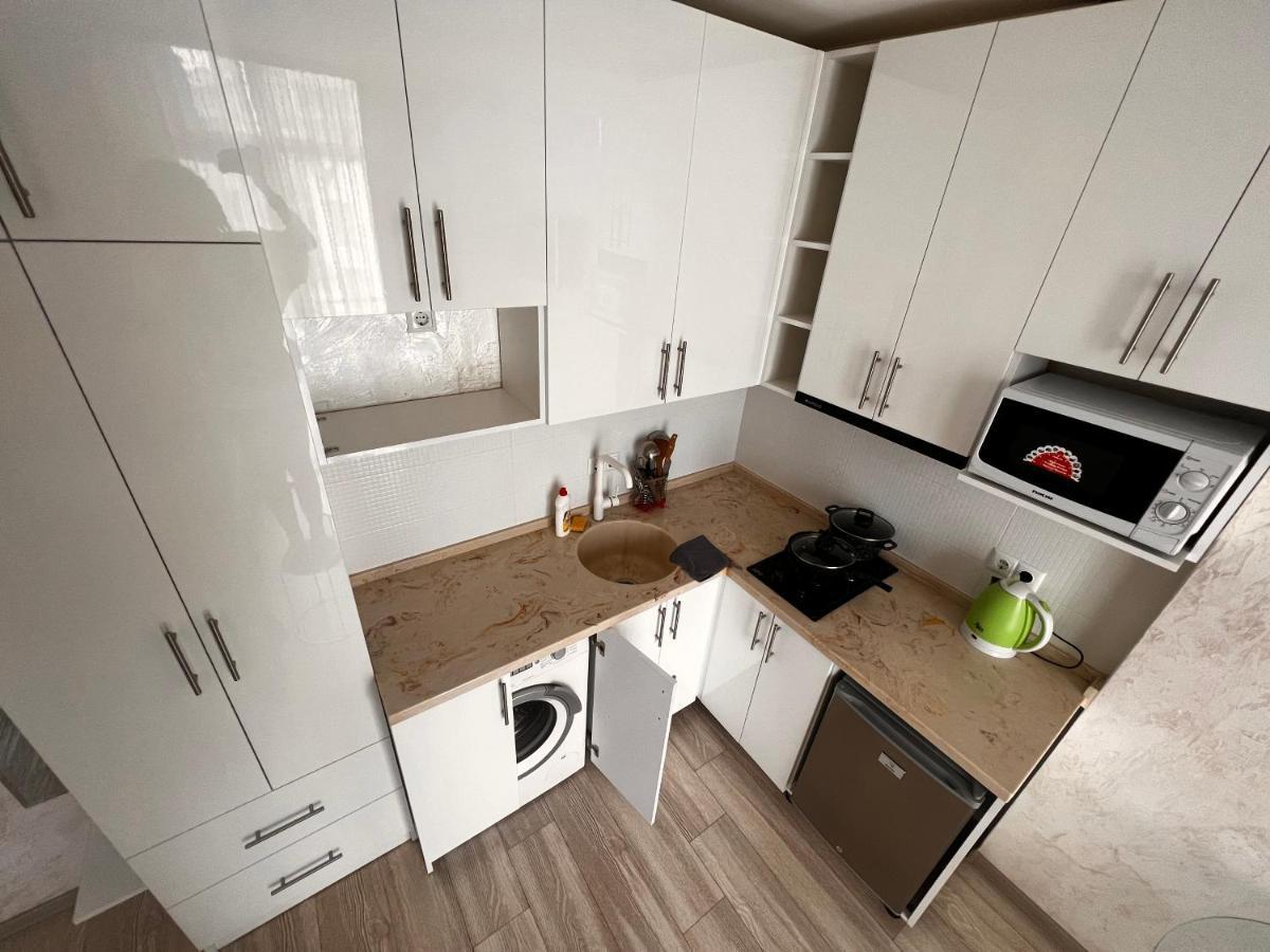 27 Floor Apartments バトゥーミ エクステリア 写真